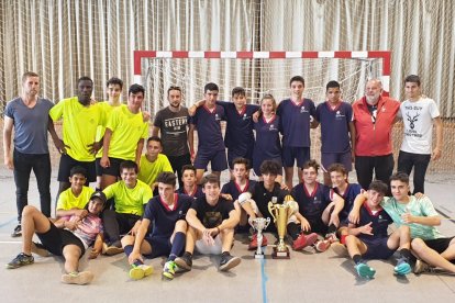 Participants en la competició de futbol sala.