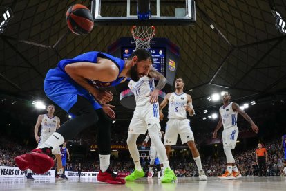 Nikola Mirotic, ahir durant el segon partit de la sèrie final.