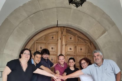 Los ediles de la CUP, ERC y PSC que gobernarán en Torres de Segre.