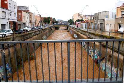 Aspecto de la riera de Palau, en Terrassa.