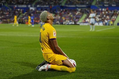 Ronald Araujo, al final del partit davant del Getafe.