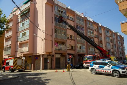 Els Bombers col·laboren en una assistència sanitària a Balàfia