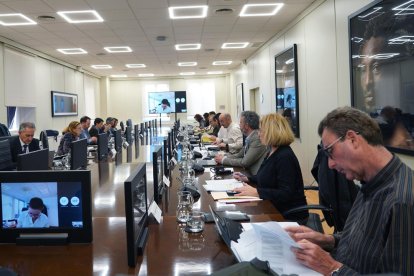 Un moment de la reunió dels agents socials a la taula de diàleg de la reforma de pensions.