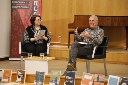 Miquel Àngel Estradé, en el ciclo 'Els 10 de...' en la Biblioteca de Lleida