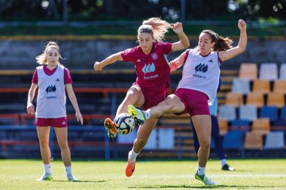 Un momento del entrenamiento de la Selección, ayer en Sidney. 