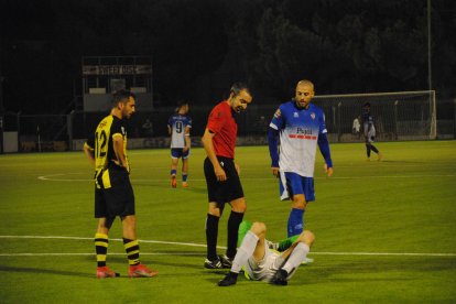 Adrià Fernández, en una acció del partit de dimecres passat amb el Cardassar.