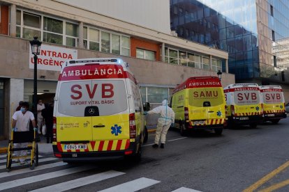 Salven la vida del nadó de la dona embarassada ferida de bala al cap