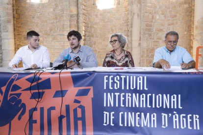 La Colegiata de Sant Pere d’Àger acogió ayer la presentación.