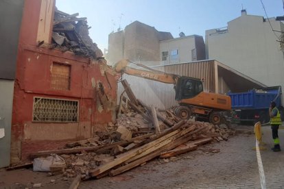 Demolició d'un bloc al Barri Antic de Lleida