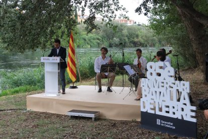 Batalla de l’Ebre - Pere Aragonès va fer un alto a la campanya i va participar en el 85 aniversari de la Batalla de l’Ebre. Va qualificar la memòria democràtica com a “antídot del feixisme”.