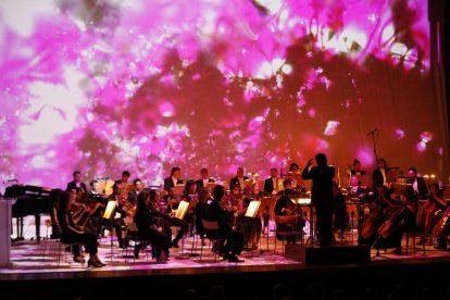 Concert de l'OJC a Lleida amb tecnologia visual de la mà d'ICG