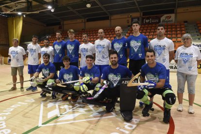 Plantilla i cos tècnic del Finques Prats Lleida, ahir a l’Onze de Setembre, en l’inici de la pretemporada de l’equip d’Edu Amat.