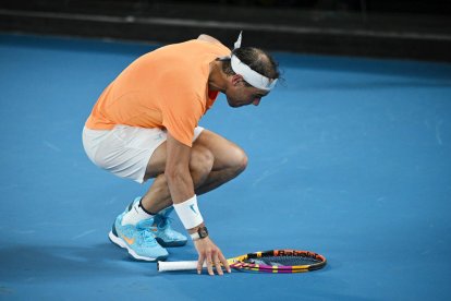 Nadal, en el momento de notar el pinchazo en el muslo que le impidió jugar a su nivel habitual.