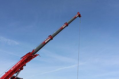 Imatge de les obres de reconstrucció del tram de muralla.