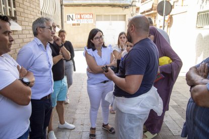 Un dels tècnics informava Freixanet de la situació dilluns.