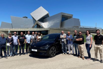 El concessionari de Kia a Lleida, Callesa, va organitzar el dia 9 l'esdeveniment Empreses 2022 per donar a conèixer els nous models de la marca, en especial l'elèctric EV6 i el nou Sportage híbrid.