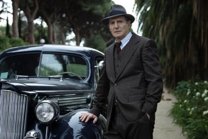 Liam Neeson al seu paper com a Philip Marlowe.