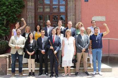 Imatge del nou govern municipal de la Seu d'Urgell