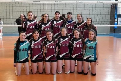 El equipo de voleibol femenino de la UdL se clasificó ayer.