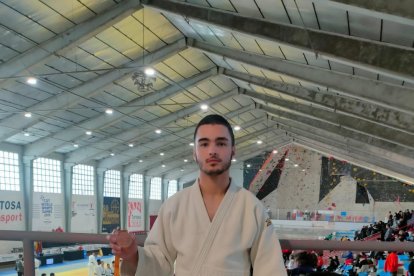 David Peralta, con la medalla de bronce lograda en Tortosa.