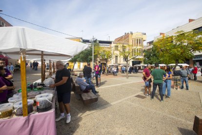 En el mercado participaron más de una veintena de paradas.