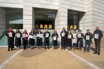 Concentració ahir de lletrats de l’administració de justícia a les portes de l’Audiència de Lleida.