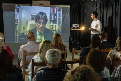 Postius va mantenir ahir una trobada virtual amb Puigdemont.