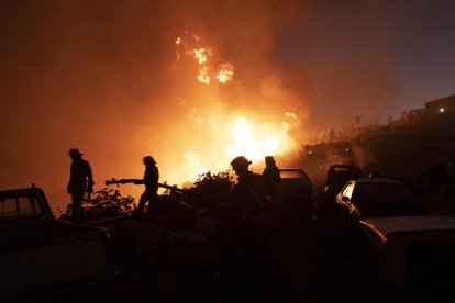 Chile declara el estado de emergencia por un incendio en Viña del Mar