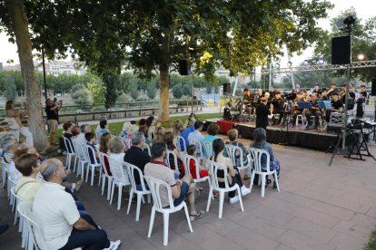 L’actuació ahir a Blas Infante de la Big Band del Conservatori Municipal de Lleida.