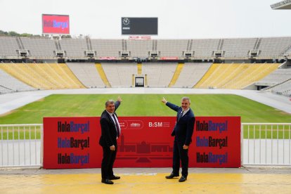 Laporta i Jaume Collboni van presentar ahir l’acord perquè el Barça jugui a l’Estadi Olímpic.