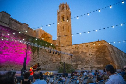 Philina Zhang, guanyadora l’any passat del concurs Ricard Viñes ‘juvenil’, ahir a la nit a la Seu Vella.