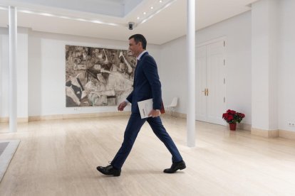 El president del Govern espanyol, Pedro Sánchez, a la seua arribada a una roda de premsa després de l'últim Consell de Ministres.