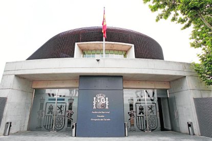 Vista exterior de l’edifici de l’Audiència Nacional.