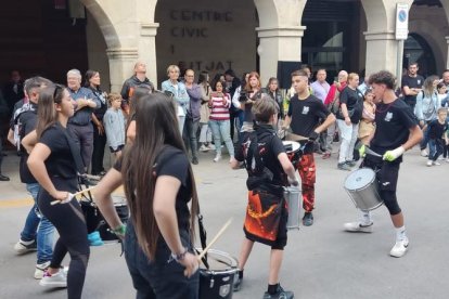 La jornada va commemorar el 35 aniversari dels Diables i Tabalers del Grup Recerca de les Borges.