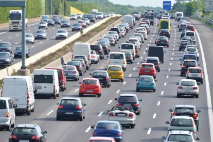 El parc espanyol de vehicles assegurats va tancar el quart trimestre de l'any amb un volum de 32,9 milions d'unitats.