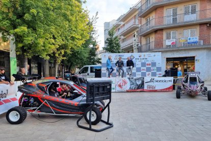 Una imatge de la presentació pública de la doble cita automobilística a Mollerussa.