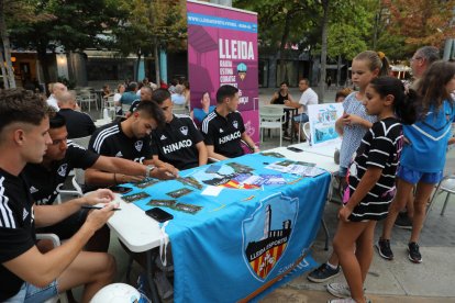 Imatge del punt de venda que va instal·lar el club a Ricard Viñes.