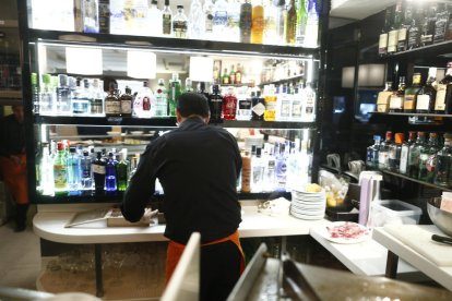 La hostelería va recuperando empleo y cuenta con 1,5 millones de trabajadores en el Estado.