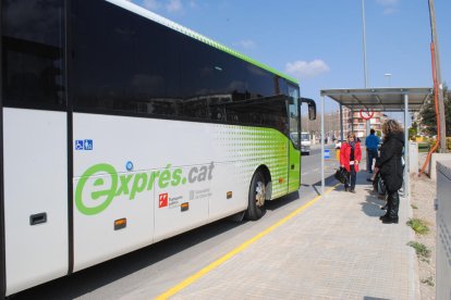 Imatge d’arxiu d’un autobús expres que opera a Lleida.