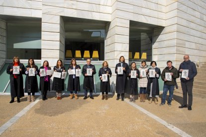 Concentració de secretaris judicials el passat 17 de febrer davant de l’Audiència de Lleida.