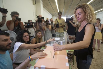 Batet va exercir el seu dret a vot en un col·legi de Barcelona.