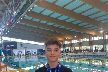 Jordi Carrasco, con las medallas que ha conseguido en Sabadell.