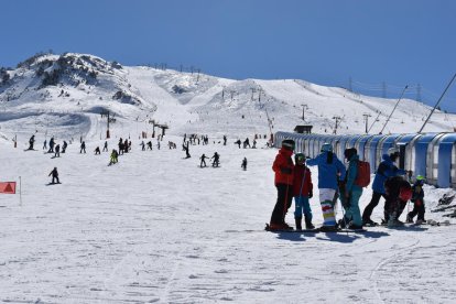 Esquiadors ahir a Baqueira Beret.