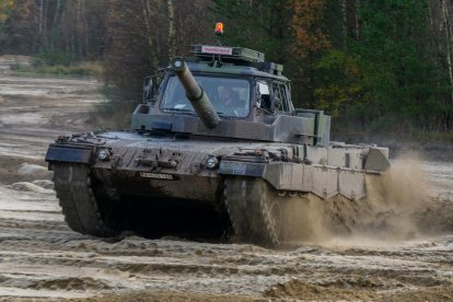 Un tanc Leopard 2.