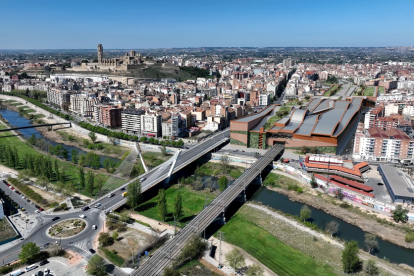 Imatge virtual de com seria el centre comercial proposat per Smart Habent i la seua integració en la trama urbana de Lleida.