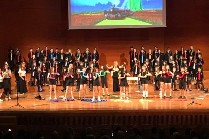 El Frederic Godàs llenó el jueves el Auditori Enric Granados con el musical ‘Wicked’. 