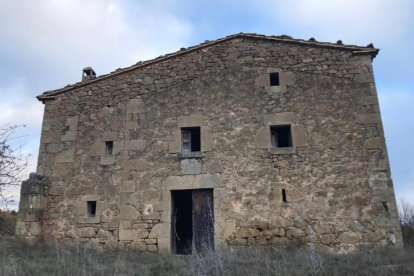 Una de les masies deshabitades de la comarca.