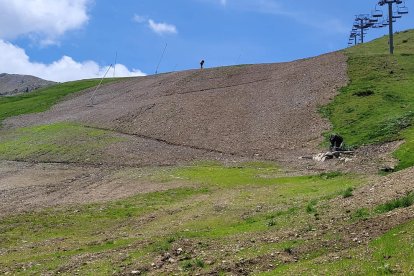 Las obras implican allanar la superficie y suavizar irregularidades en el terreno.