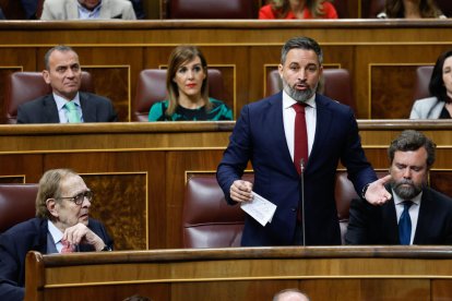 Fracasa la moción de censura contra Sánchez liderada por Vox y Tamames