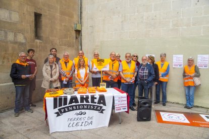 Concentració ahir de la plataforma Marea Pensionista de Lleida.